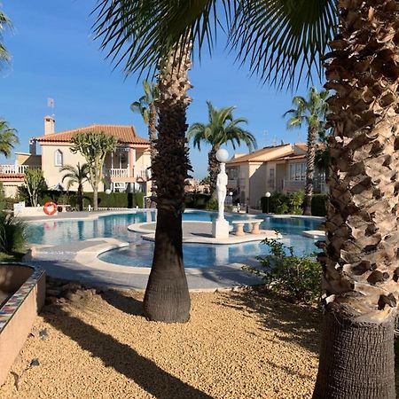 Schoenes Ferienbungalow In Los Altos Torrevieja Exterior photo